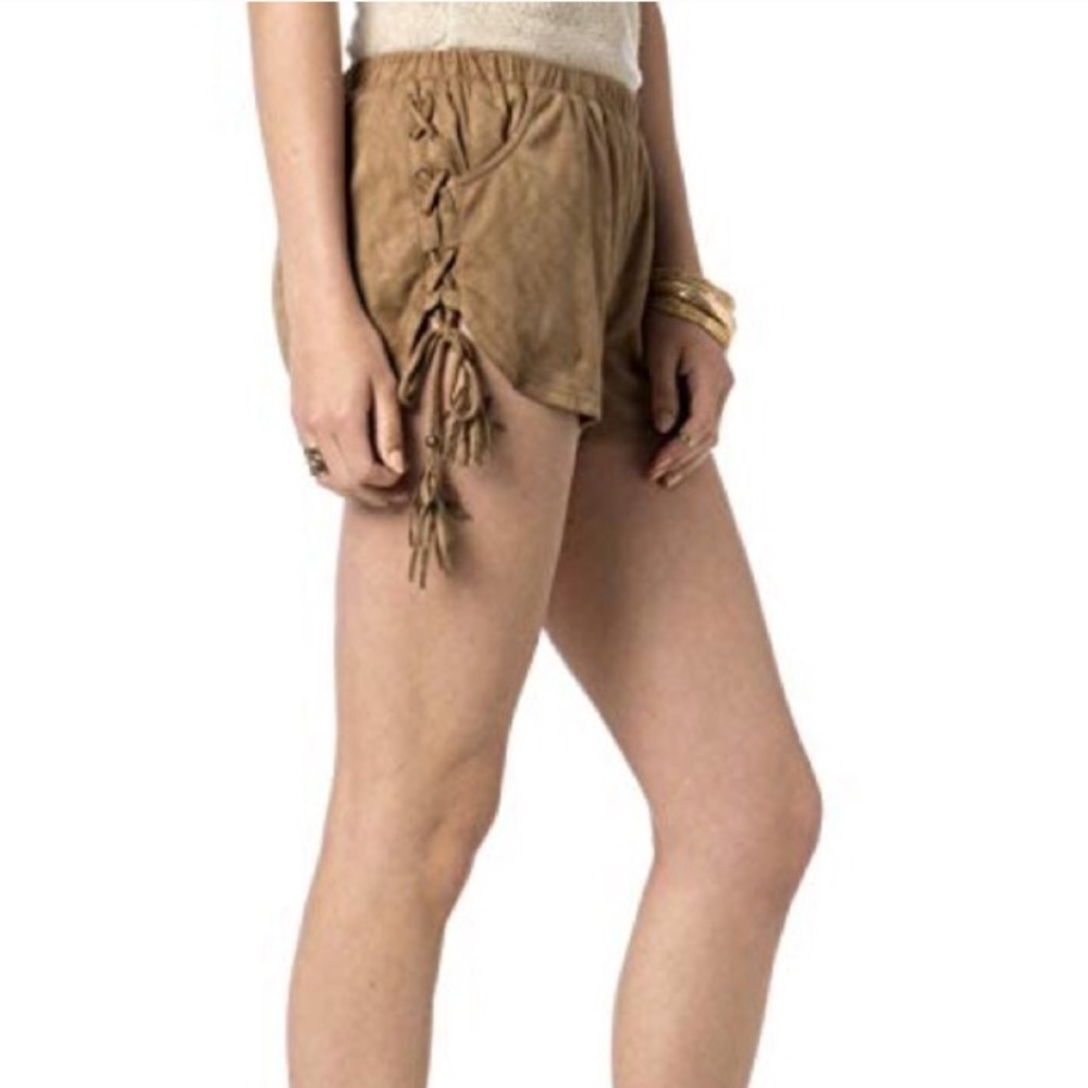 🌴Miss Me Tassel Shorts🌴